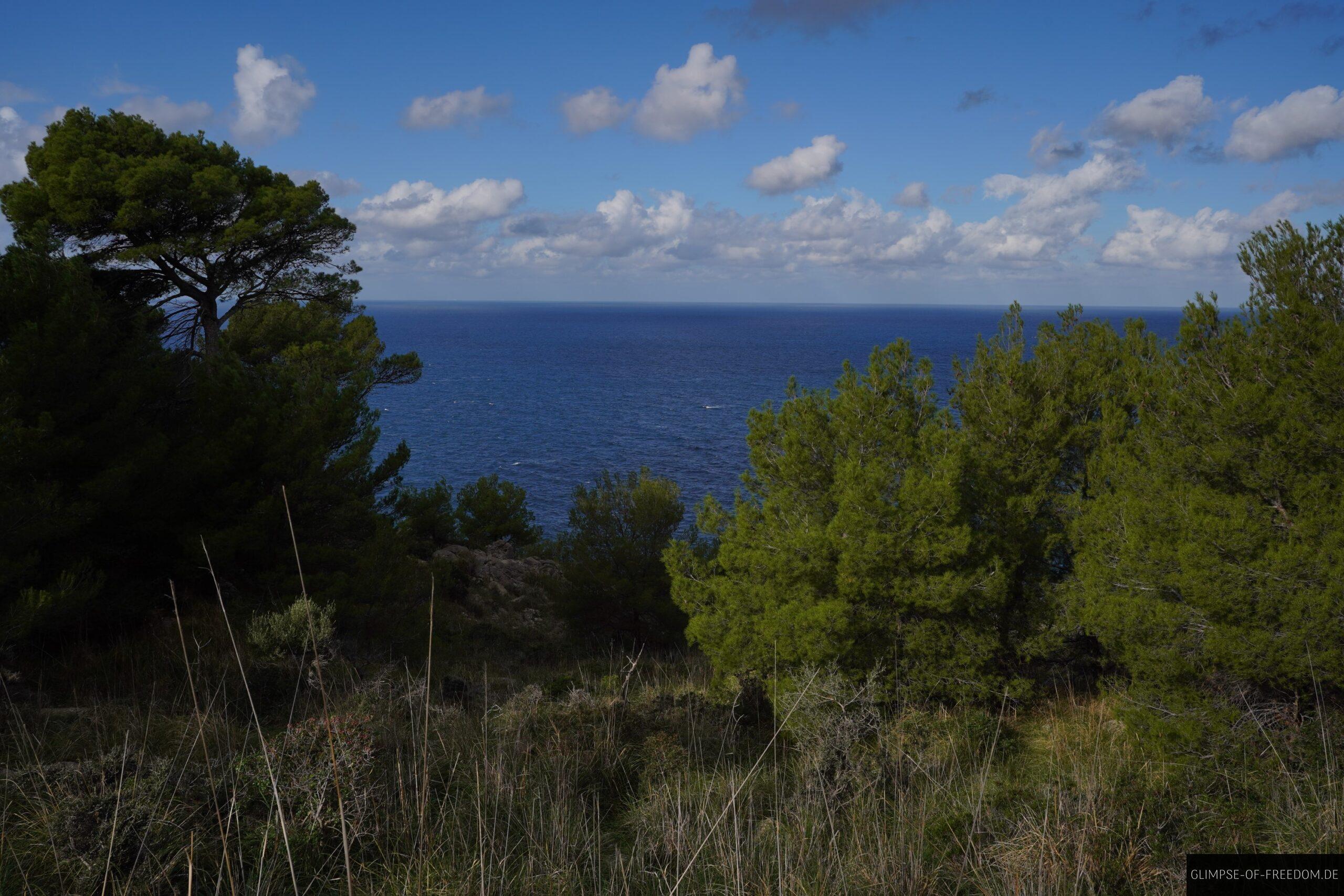 Meerblick vom Far Des Cap Gros Wanderweg scaled Meerblick vom Far Des Cap Gros Wanderweg