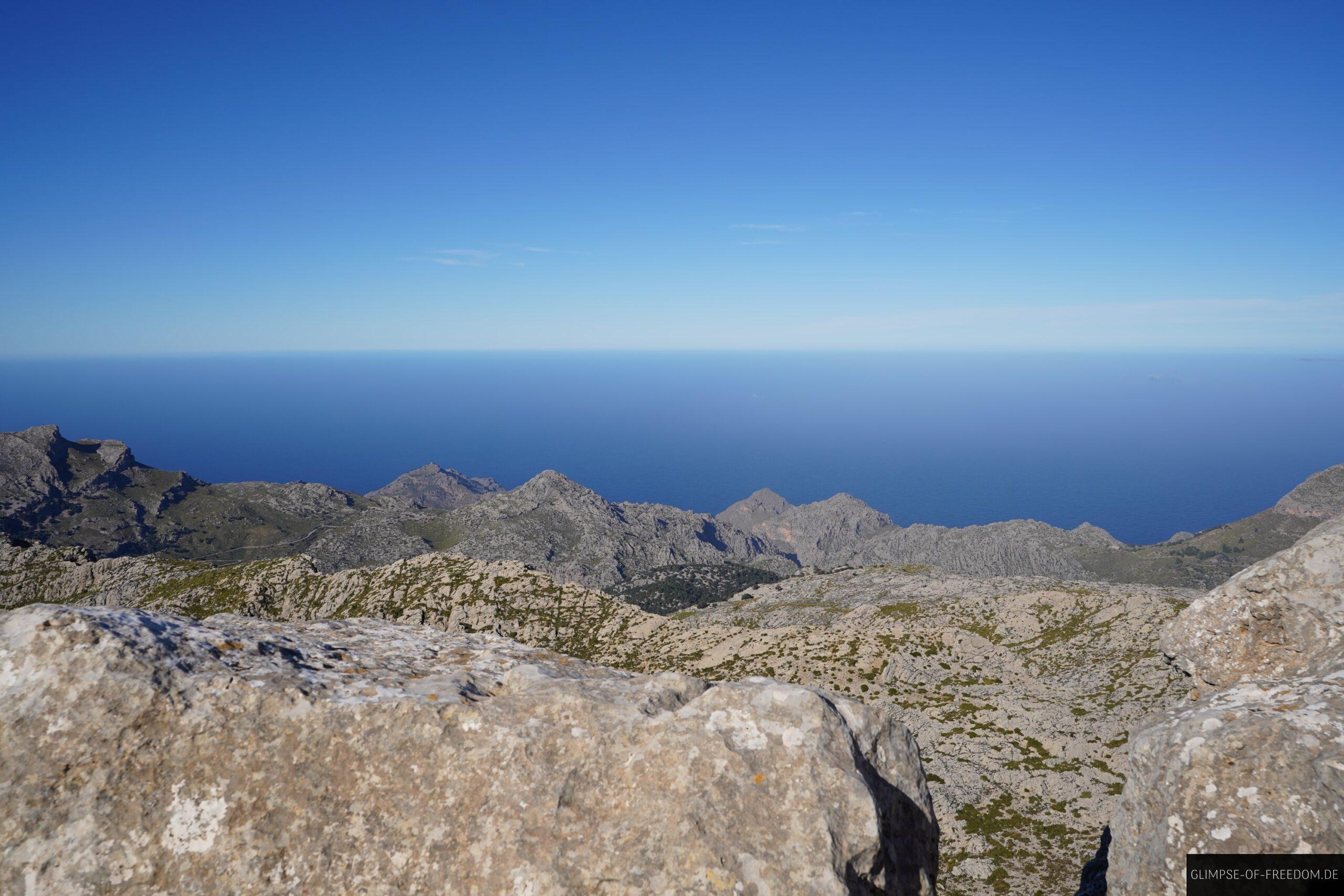 Meerblick vom Gipfel des Puig de Massanella scaled Meerblick vom Gipfel des Puig de Massanella