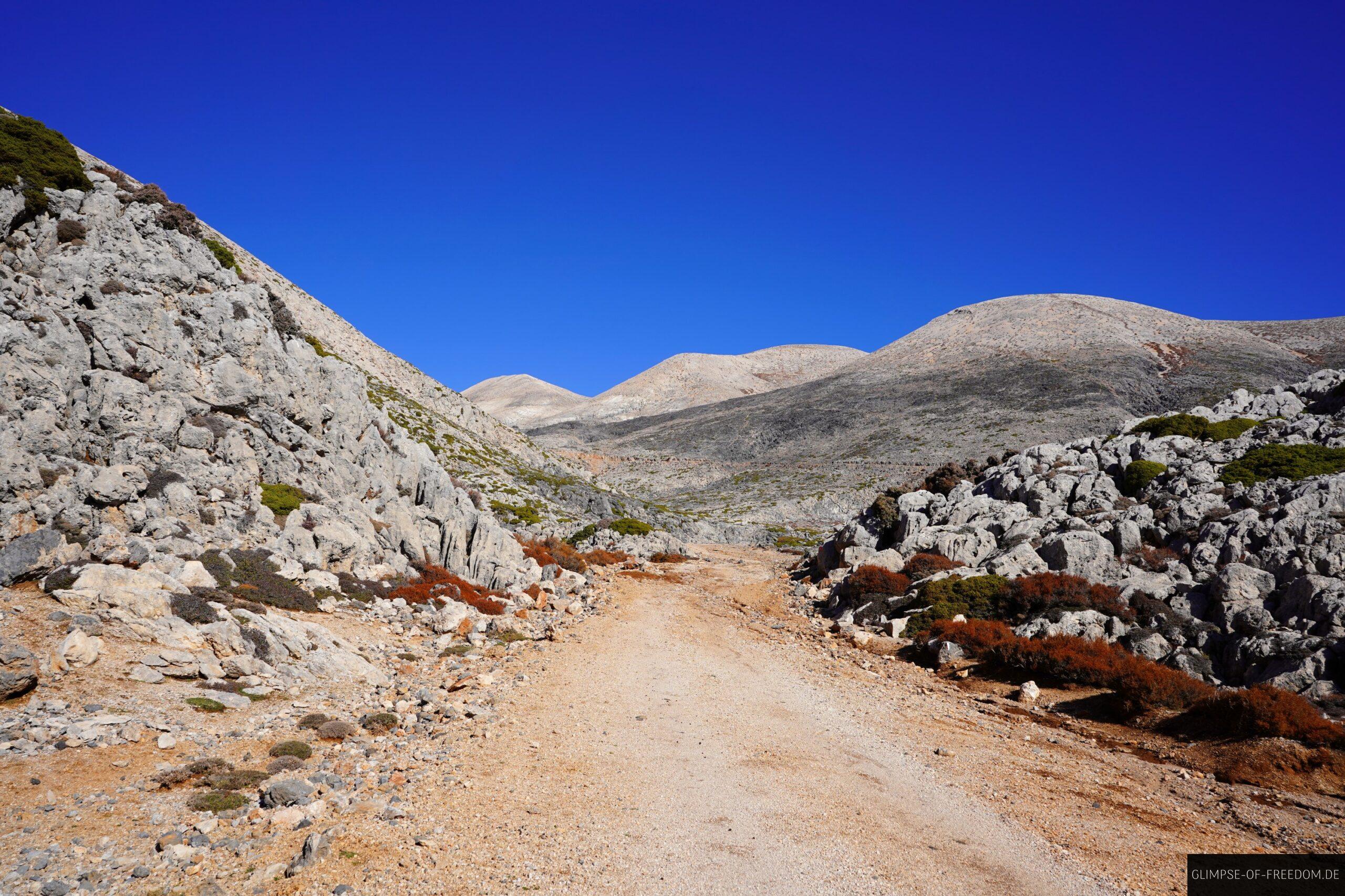 Pachnes Dirt Road scaled Pachnes Dirt Road