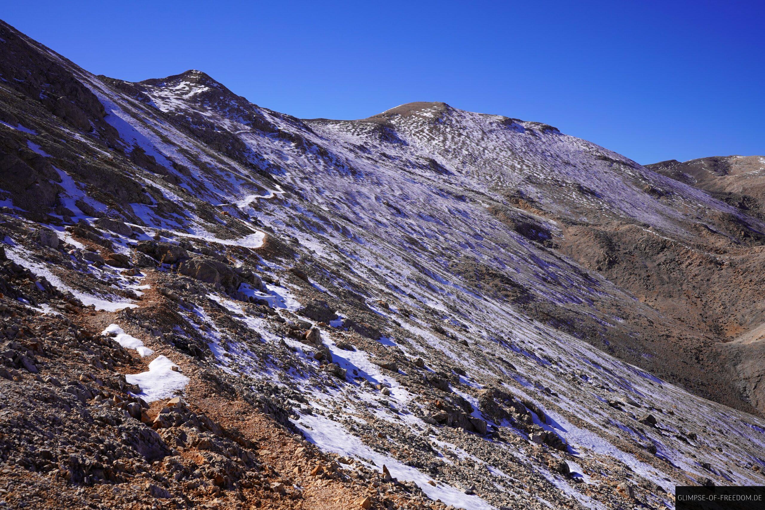 Pachnes Wanderweg ueber Schnee im November scaled Pachnes Wanderweg über Schnee im November