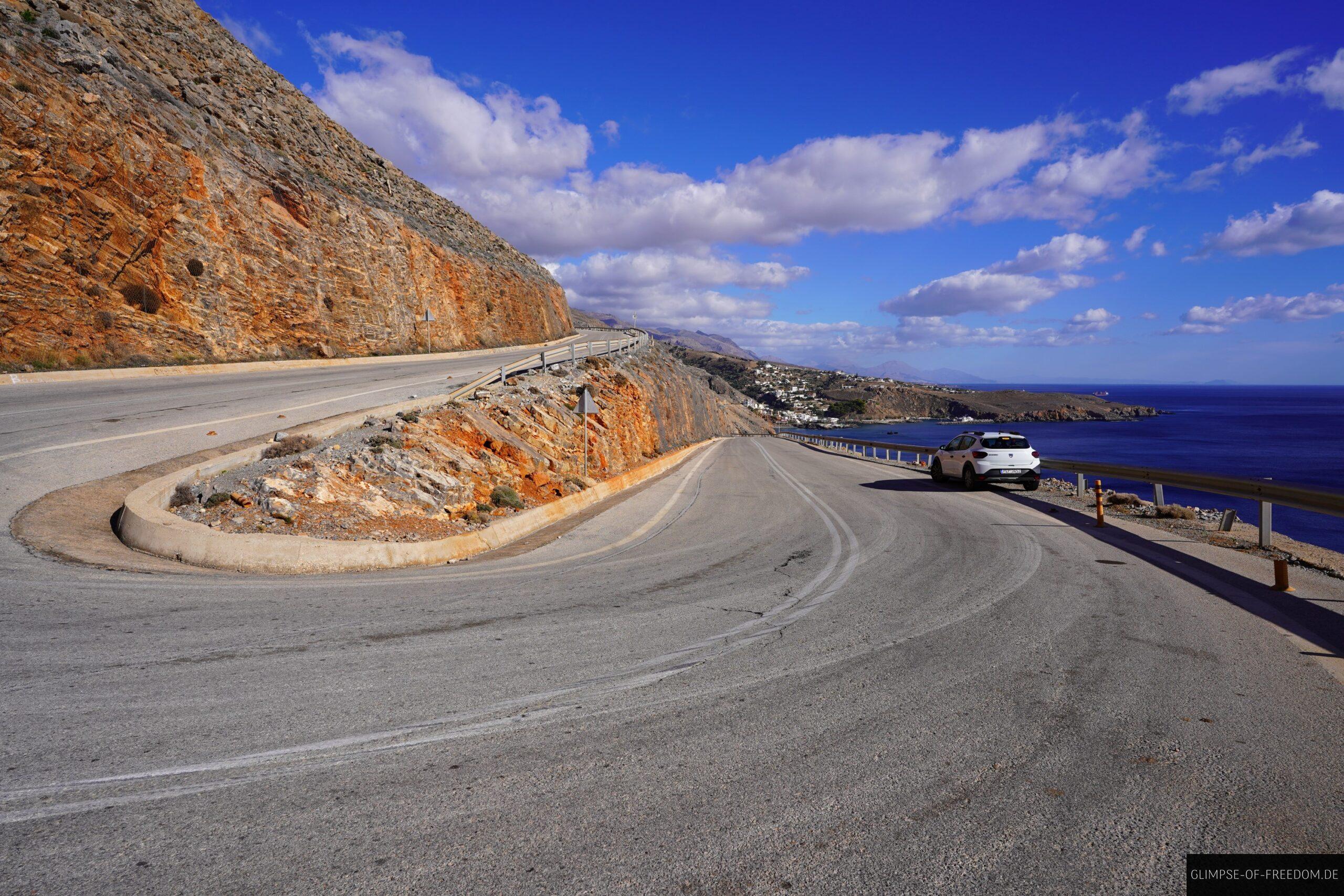 Parken fuer die Sweetwater Beach Tour von Chroa Sfakion scaled Parken für die Sweetwater Beach Tour von Chroa Sfakion