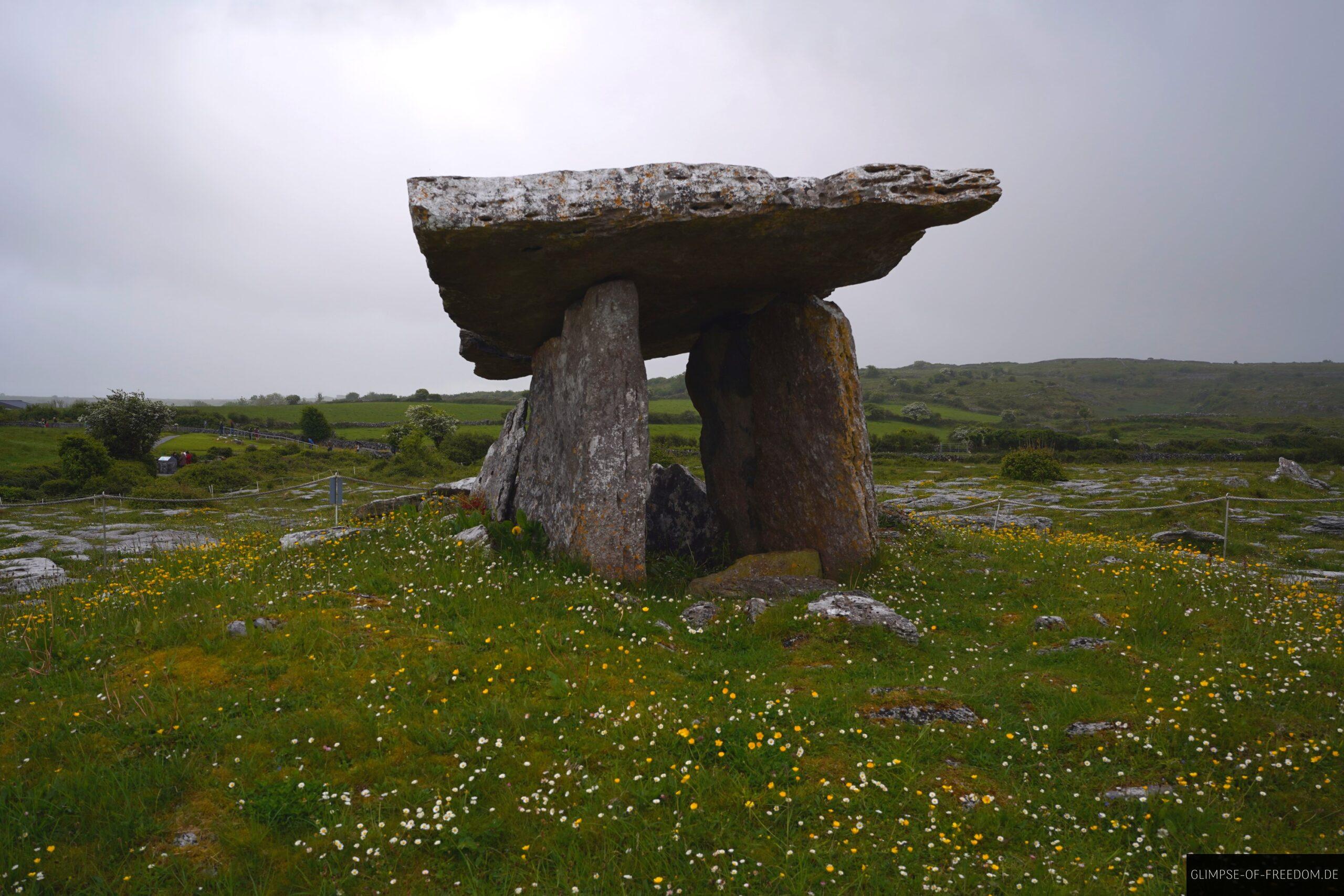 Poulnabrone Dolmen scaled Poulnabrone Dolmen