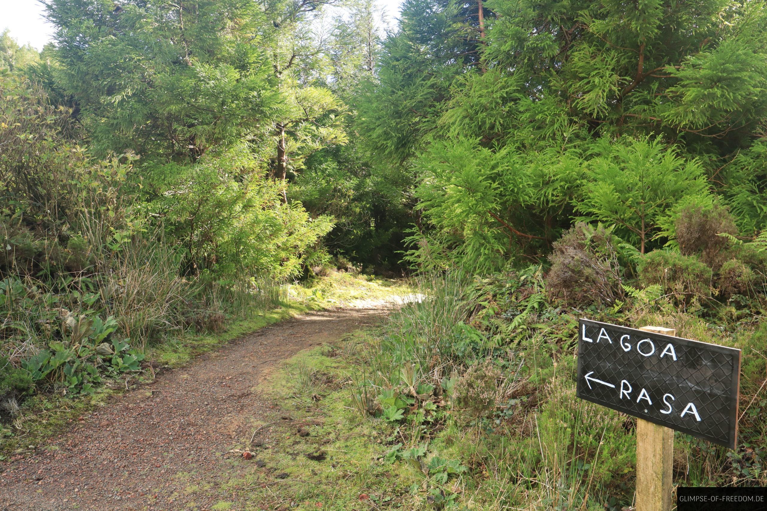 Schild zum Lagoa Rasa scaled Schild zum Lagoa Rasa