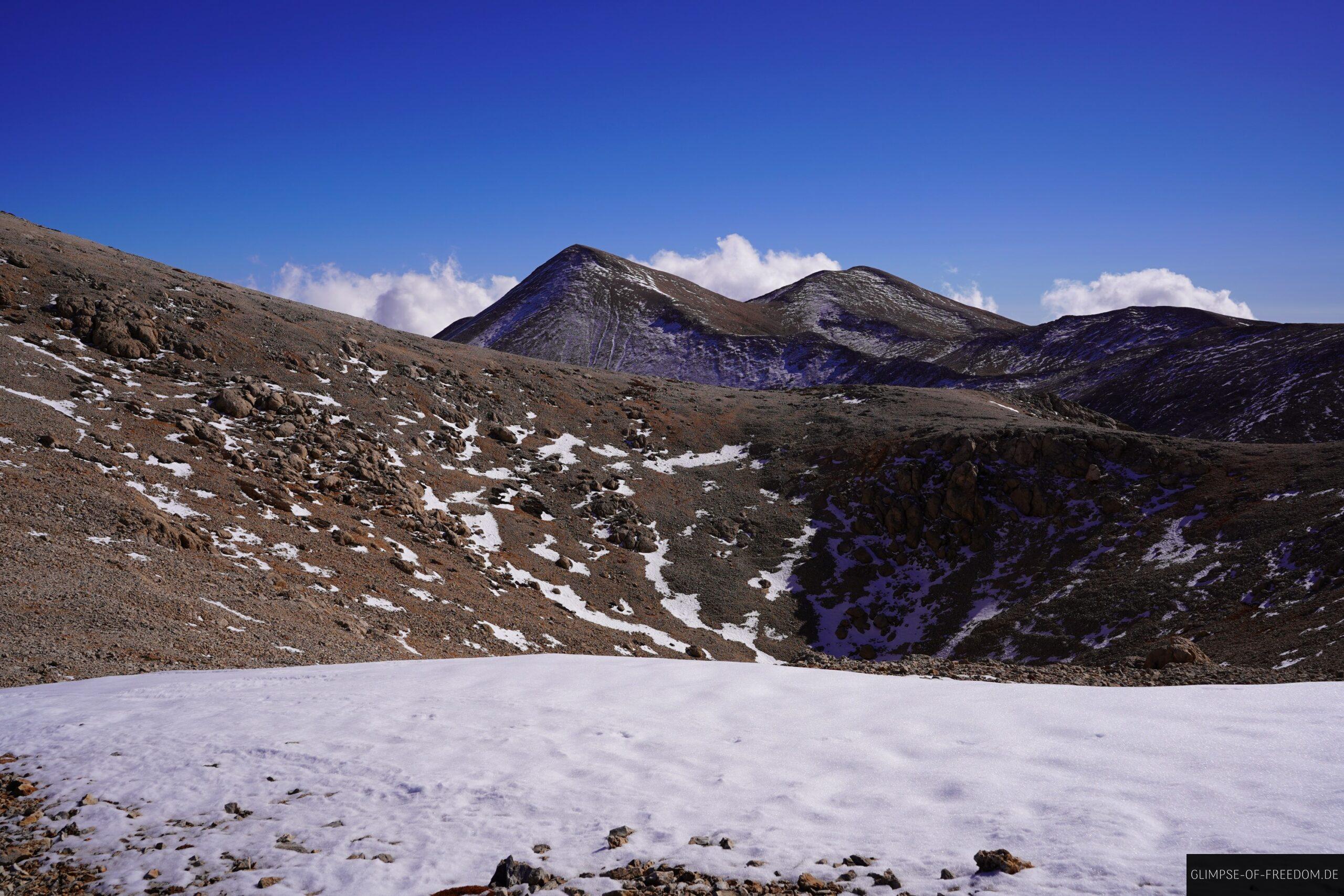 Schnee auf dem Weg zum Pachnes scaled Schnee auf dem Weg zum Pachnes