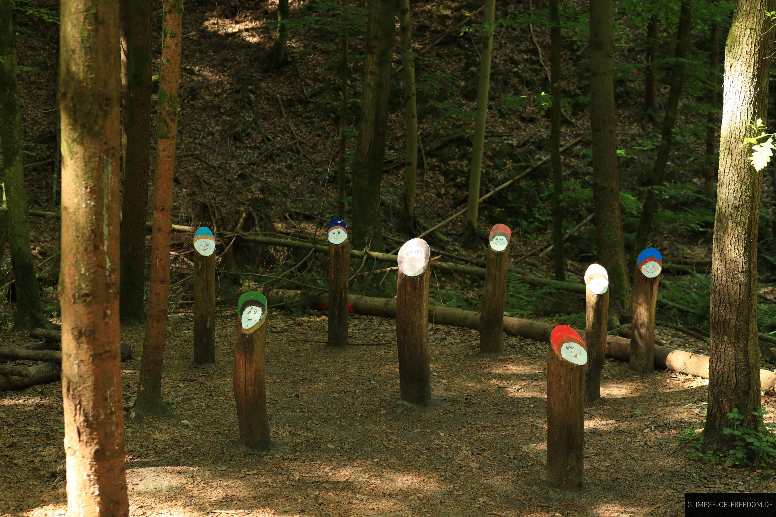 Schneewittchen und die sieben Zwerge scaled Schneewittchen und die sieben Zwerge