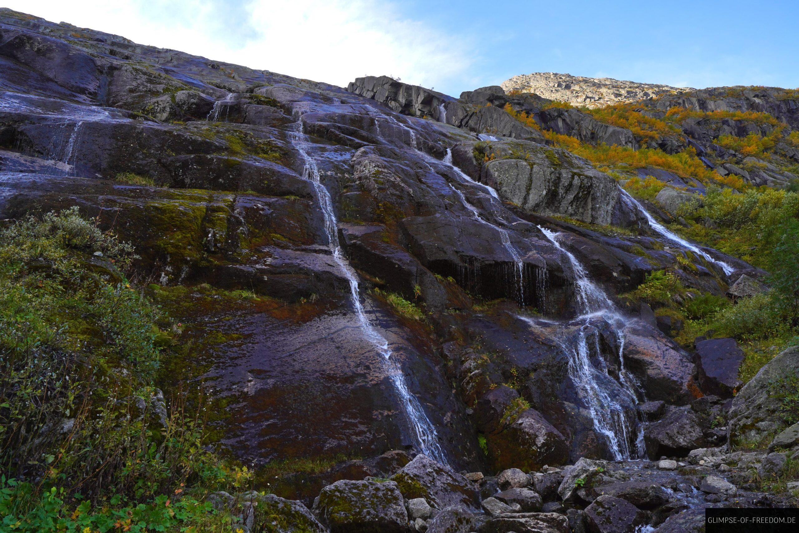 Schöner Wasserfall auf der Kattanakken Wanderung