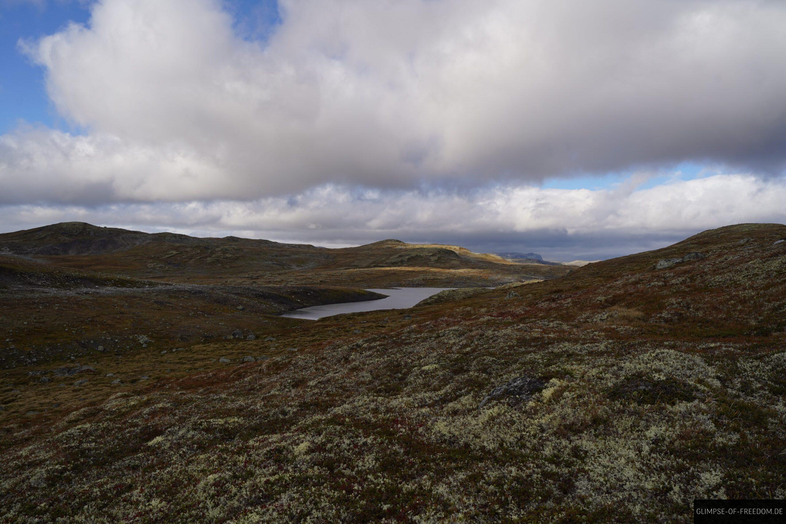 See auf Hardangervidda Plateau scaled See auf Hardangervidda Plateau
