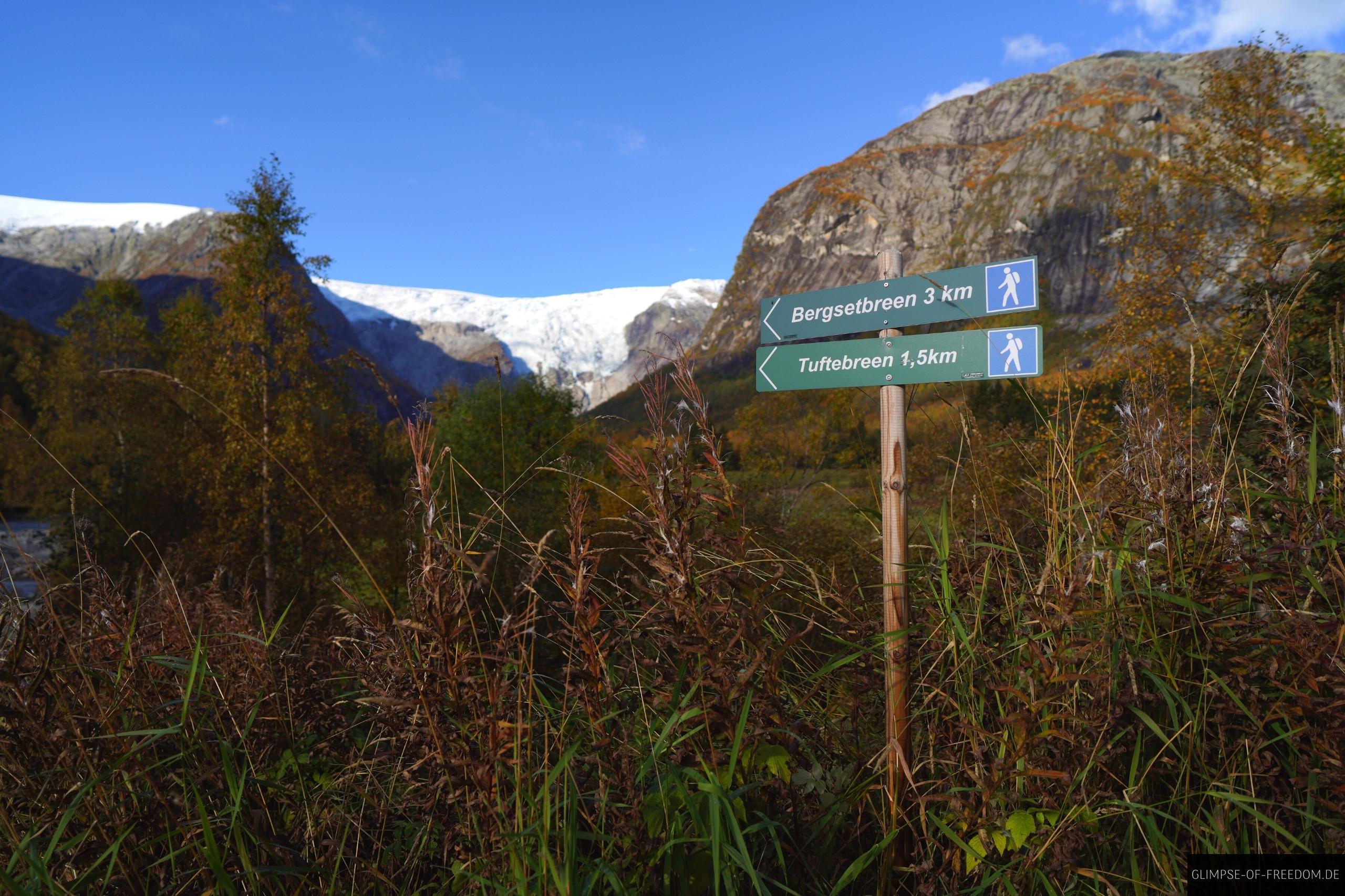 Start der Bergsetbreen Wanderung Start der Bergsetbreen Wanderung