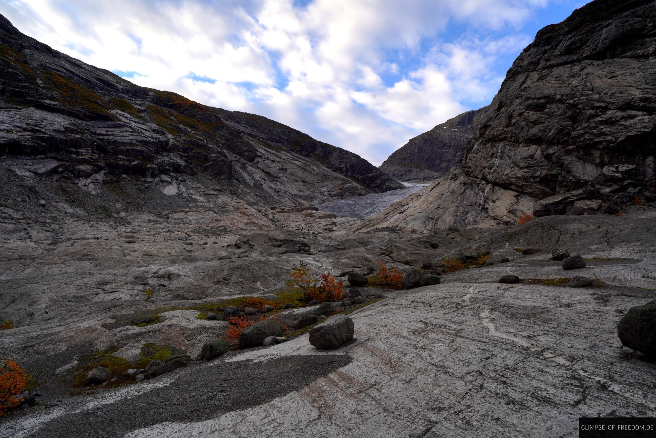 Steinlandschaft am Nigardsbreen Gletscher