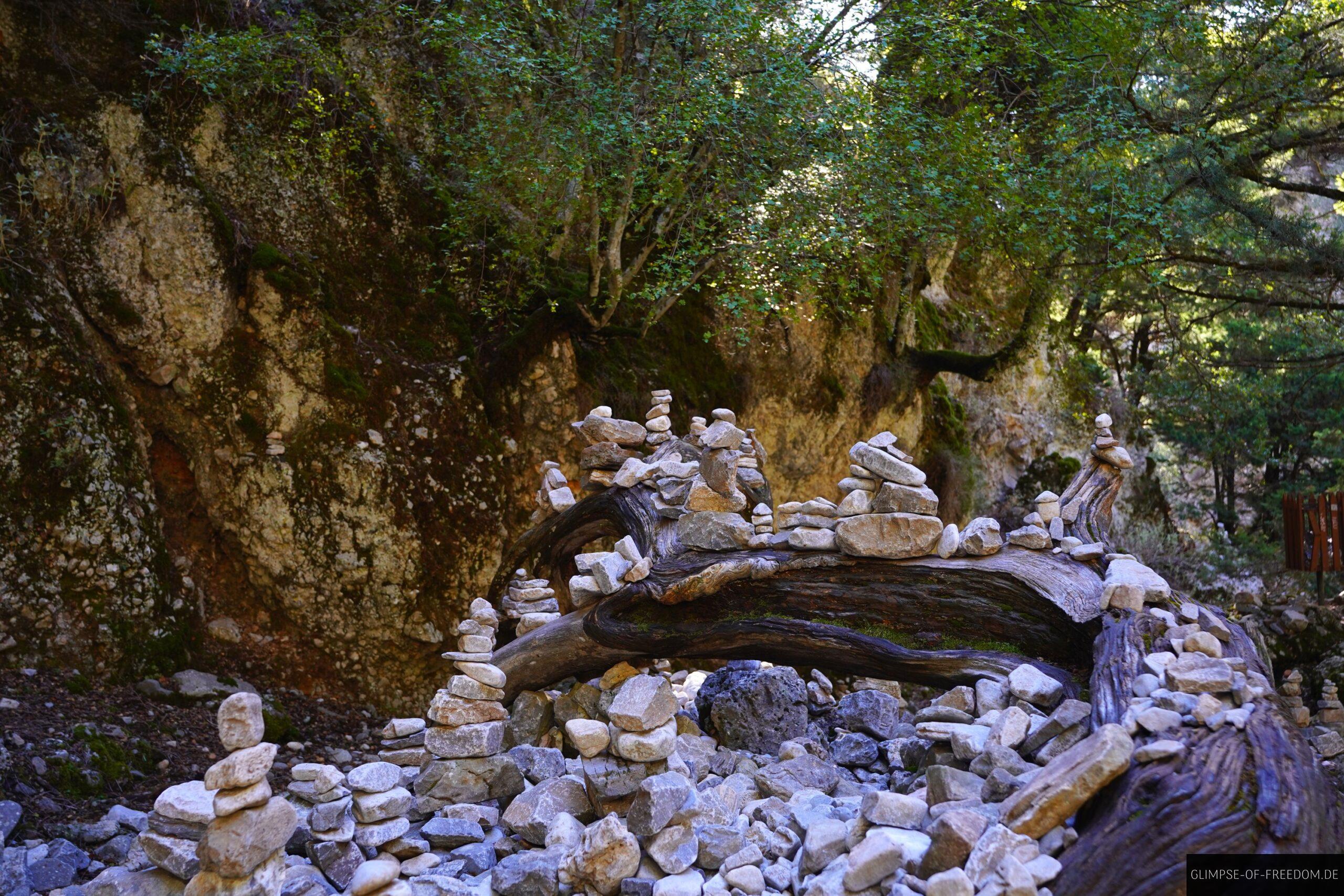 Steintuerme in der Imbros Schlucht scaled Steintürme in der Imbros Schlucht