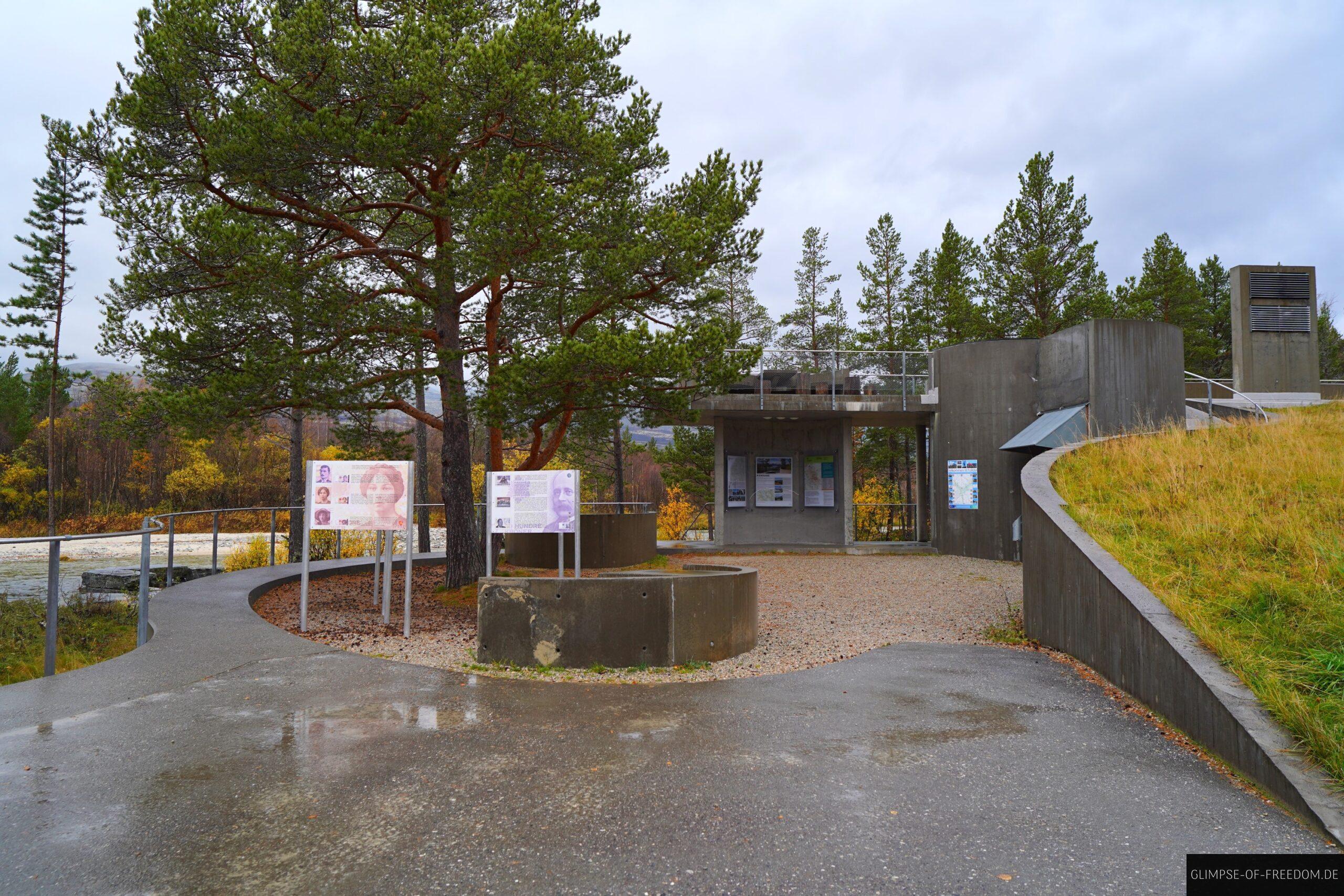 Strombu scaled Strømbu