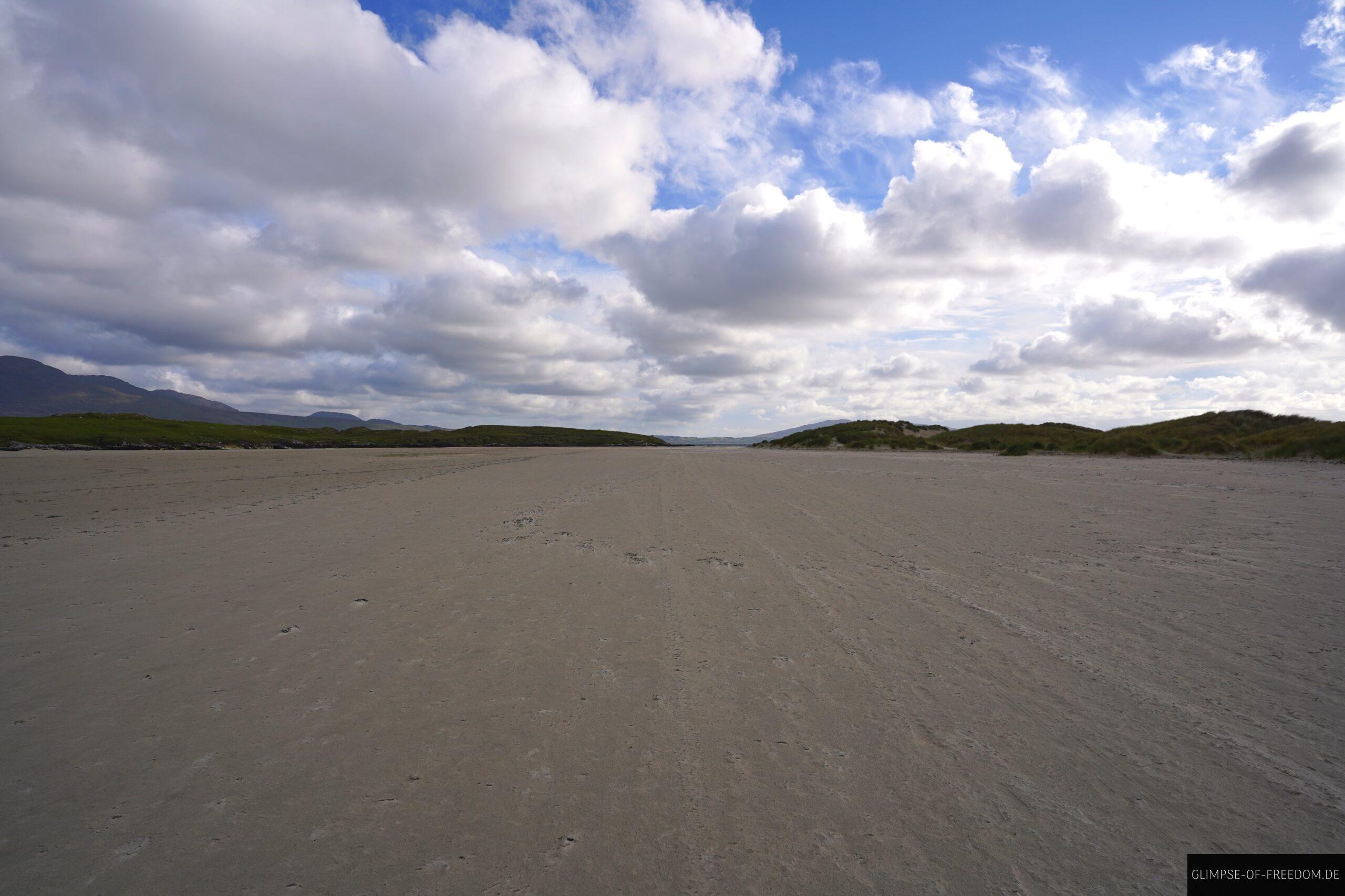 Unglaublich grosser Silver Sandstrand scaled Unglaublich großer Silver Sandstrand