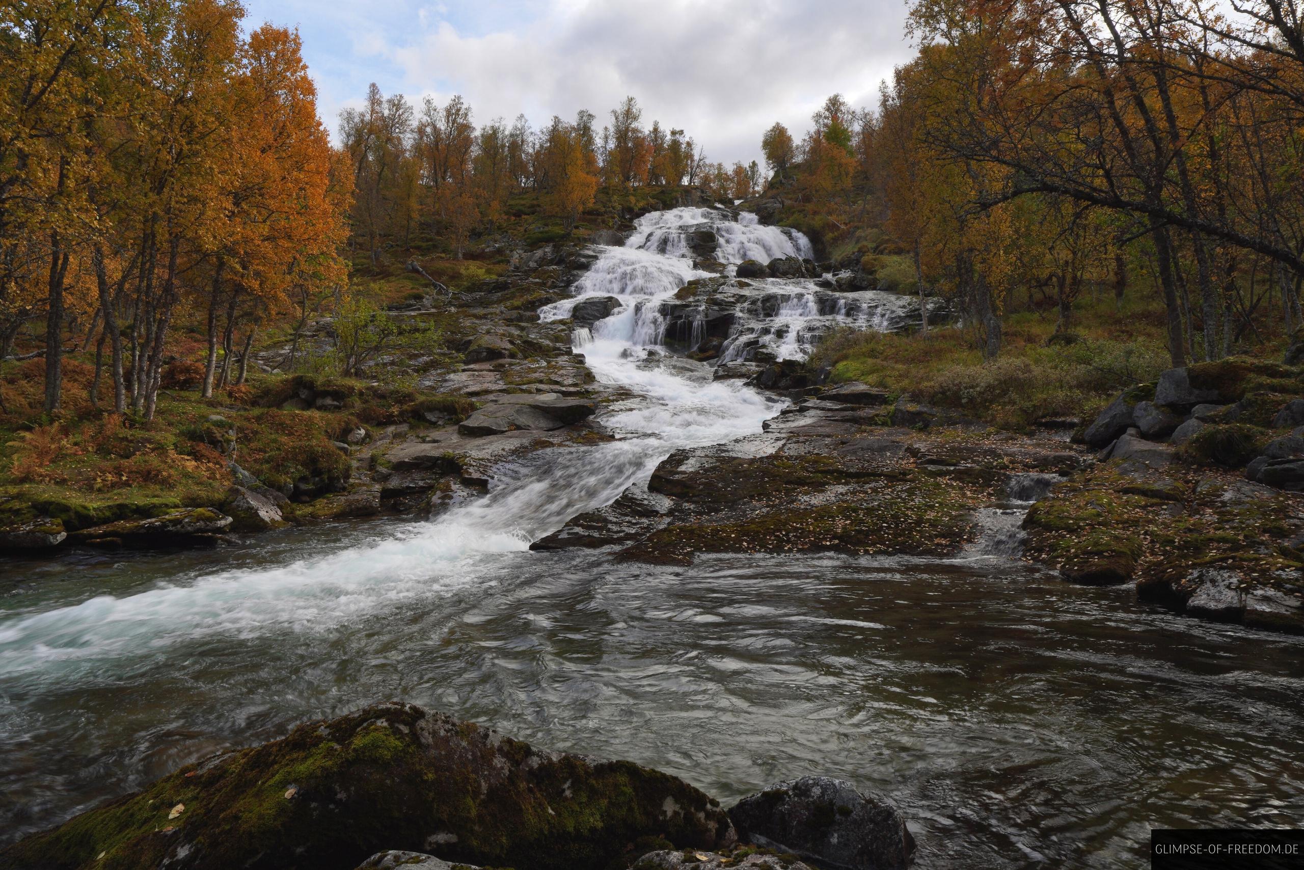 Vardahaugselvi Wasserfall Vardahaugselvi Wasserfall