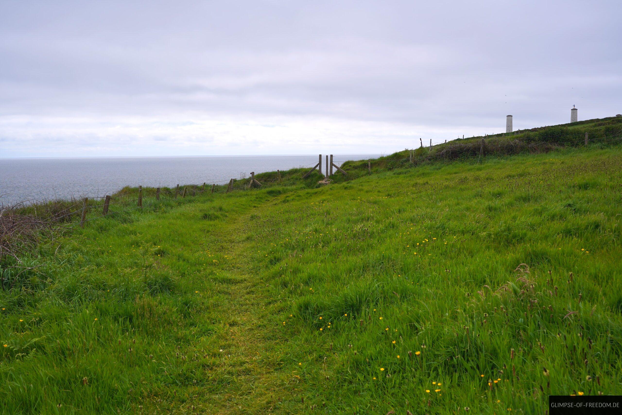 Wandern ueber die irischen Wiesen scaled Wandern über die irischen Wiesen