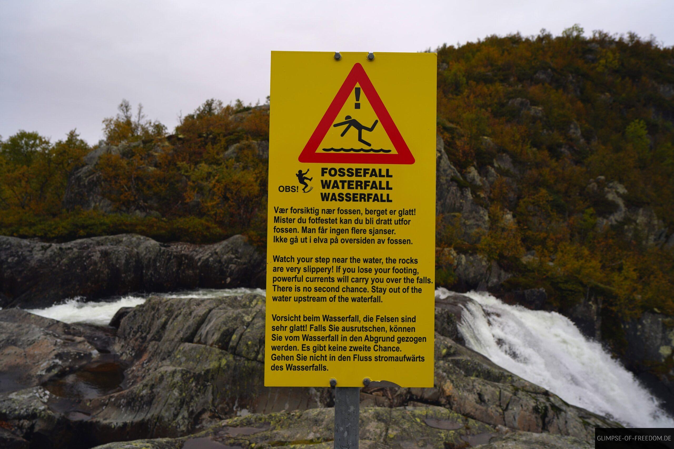 Wanrschild am Hivjufossen Wasserfall scaled Wanrschild am Hivjufossen Wasserfall