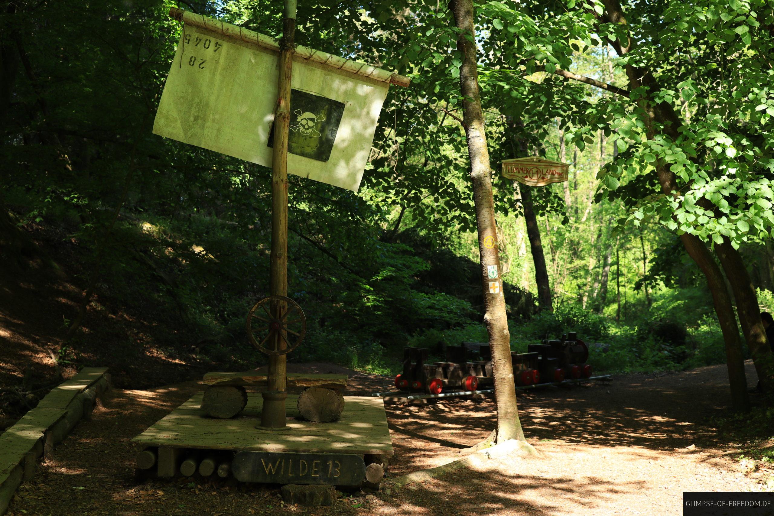 Wilde 13 und Lock Emma scaled Wilde 13 und Lock Emma