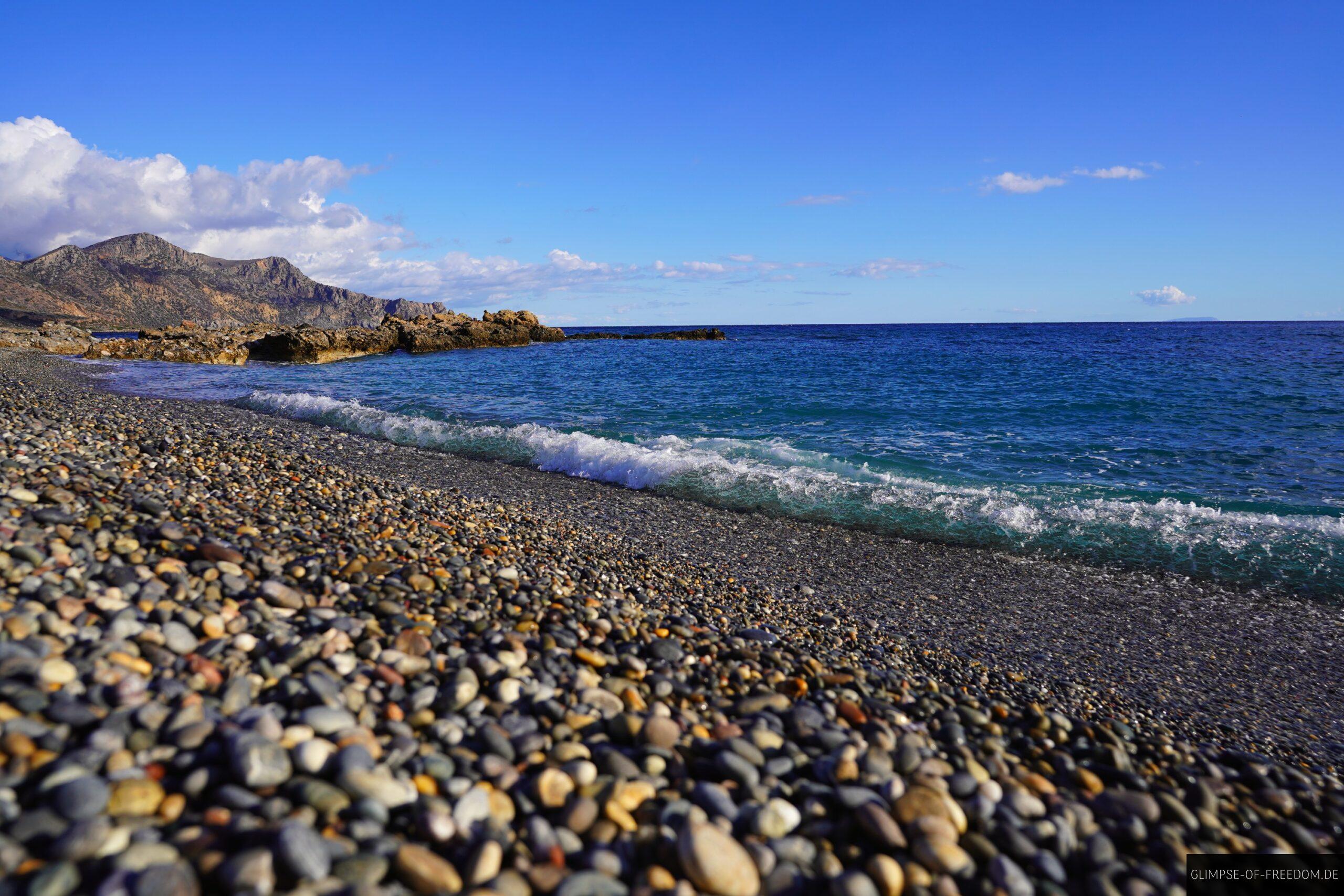 Wunderschoener Kiesstrand Gialiskari scaled Wunderschöner Kiesstrand Gialiskari