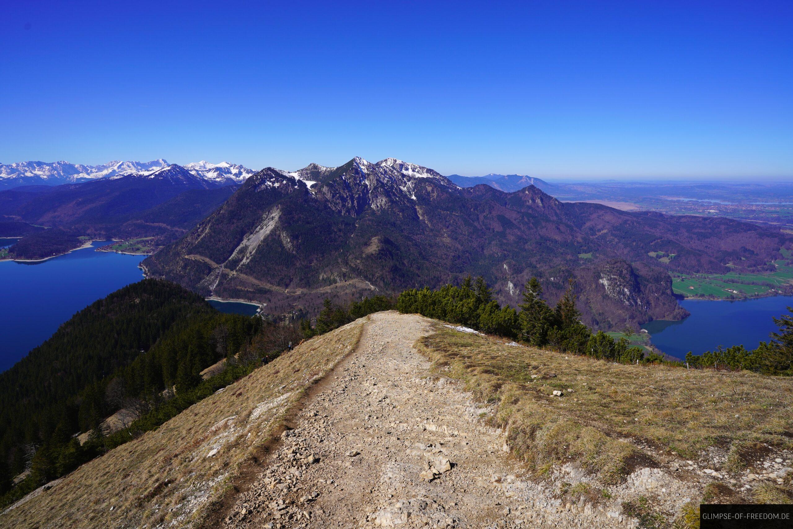 Zwei Seen Blick auf Walchensee und Kochelsee scaled Zwei Seen Blick auf Walchensee und Kochelsee
