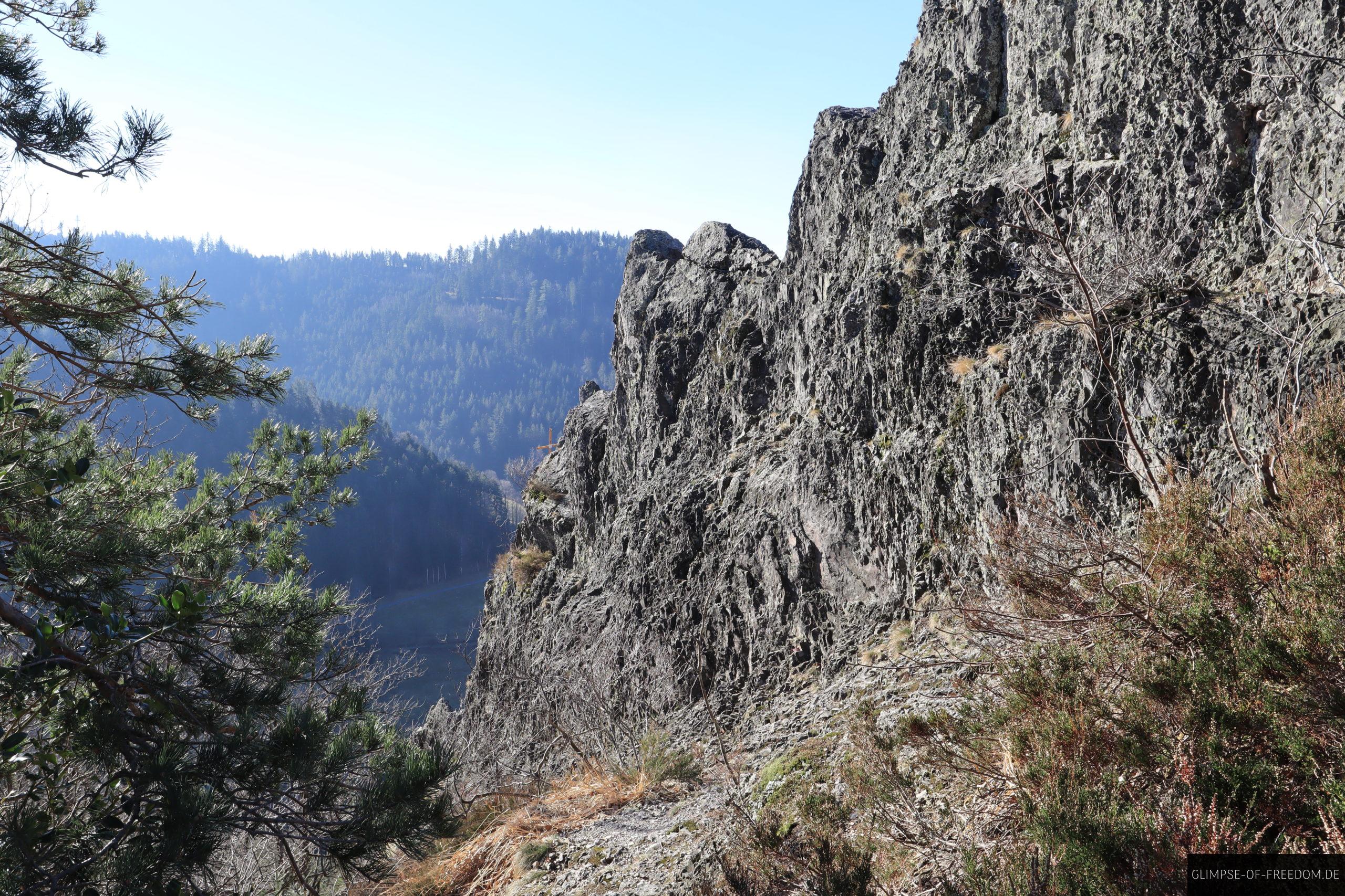 blick auf das gipfelkreuz 1 scaled 1 blick auf das gipfelkreuz scaled