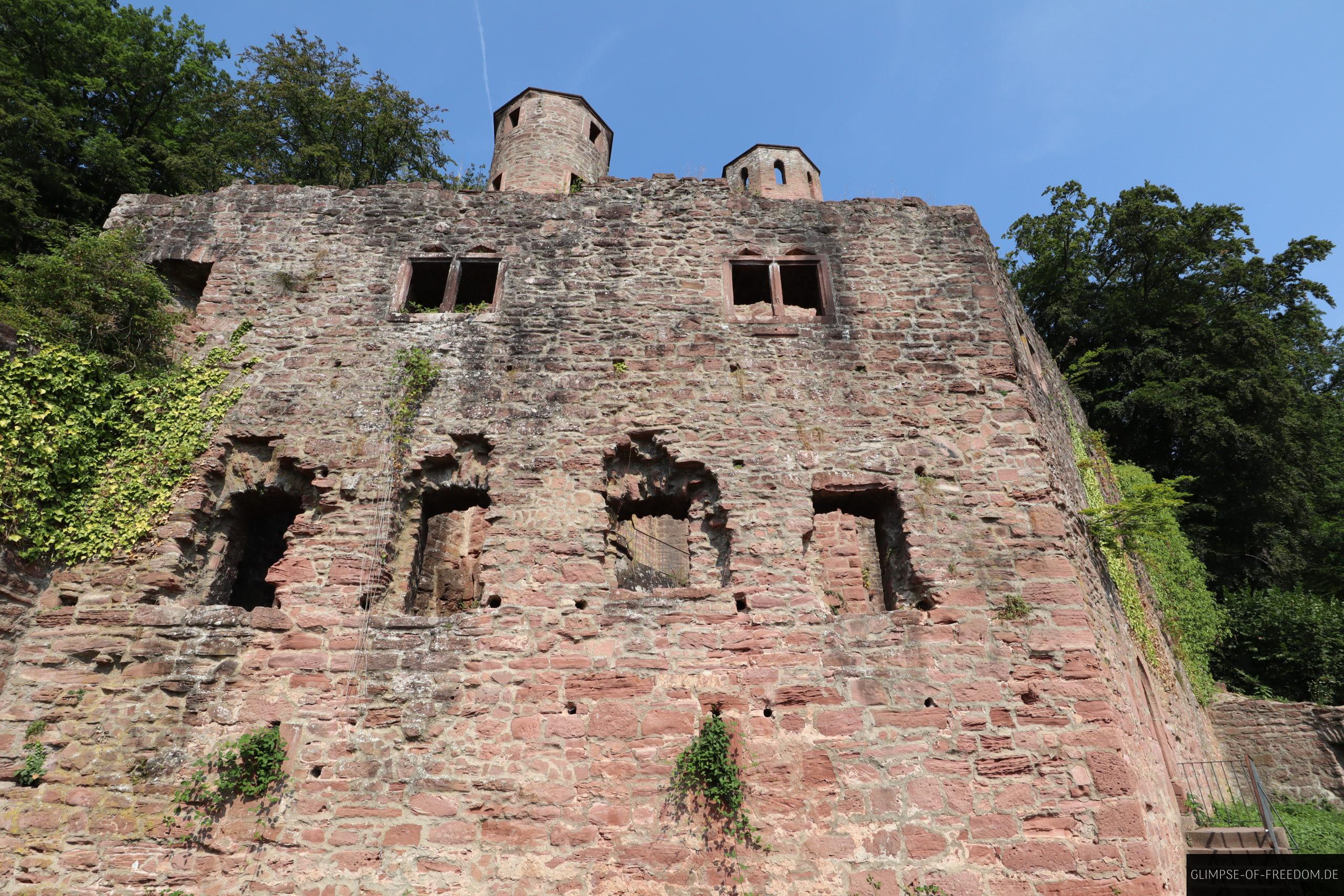 burgmauer burg schwalbennest scaled 1 burgmauer burg schwalbennest scaled