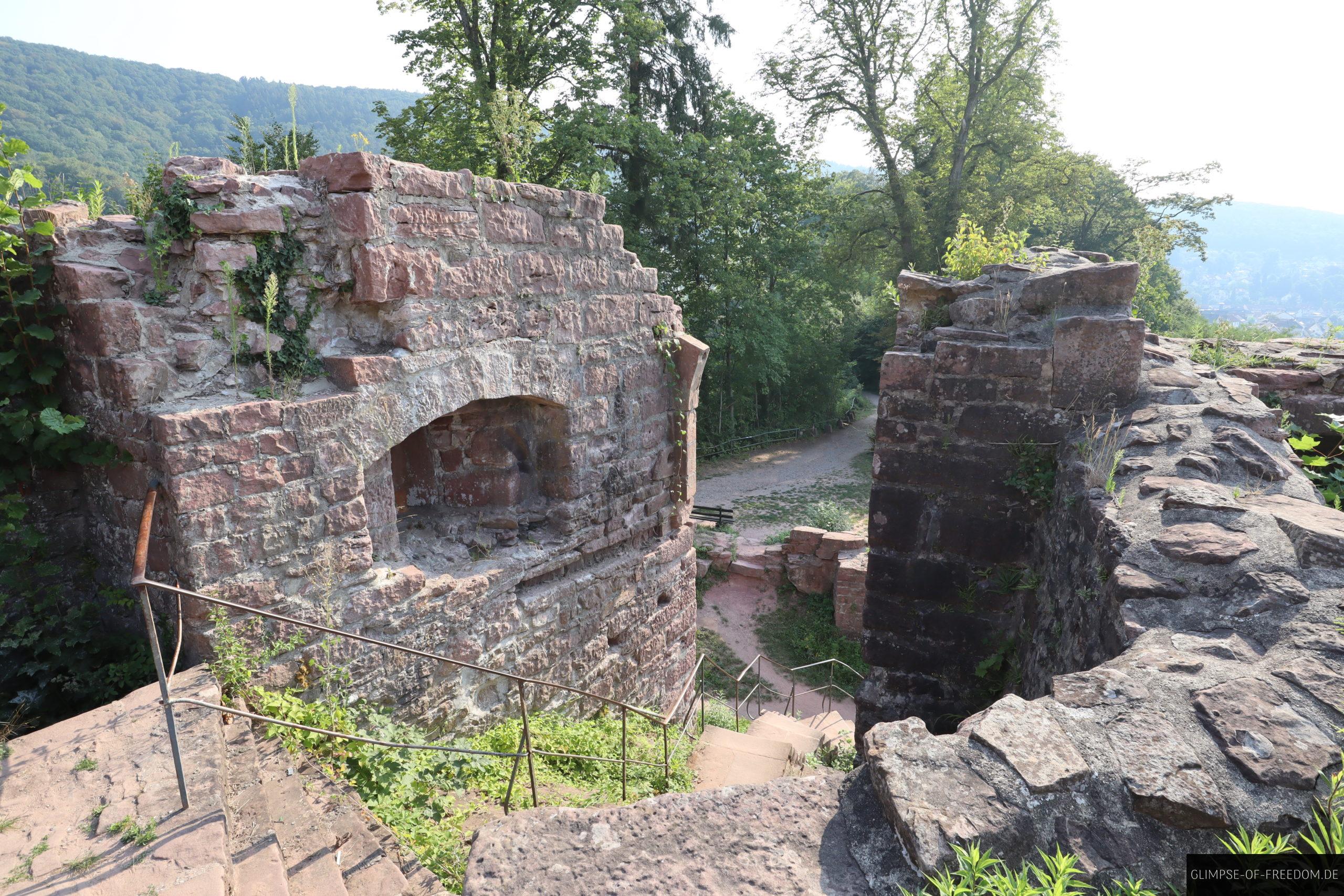 burgruine hinterburg und mauern scaled 1 burgruine hinterburg und mauern scaled