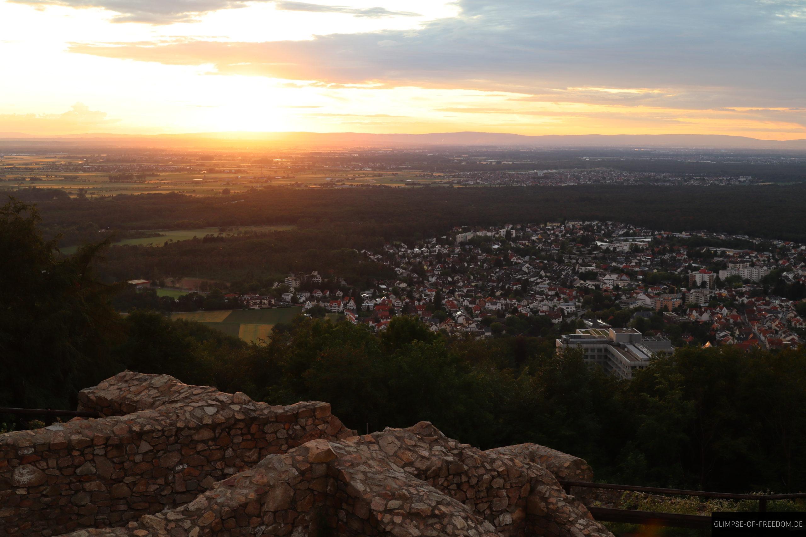 mauern im sonnenuntergang scaled 1 mauern im sonnenuntergang scaled