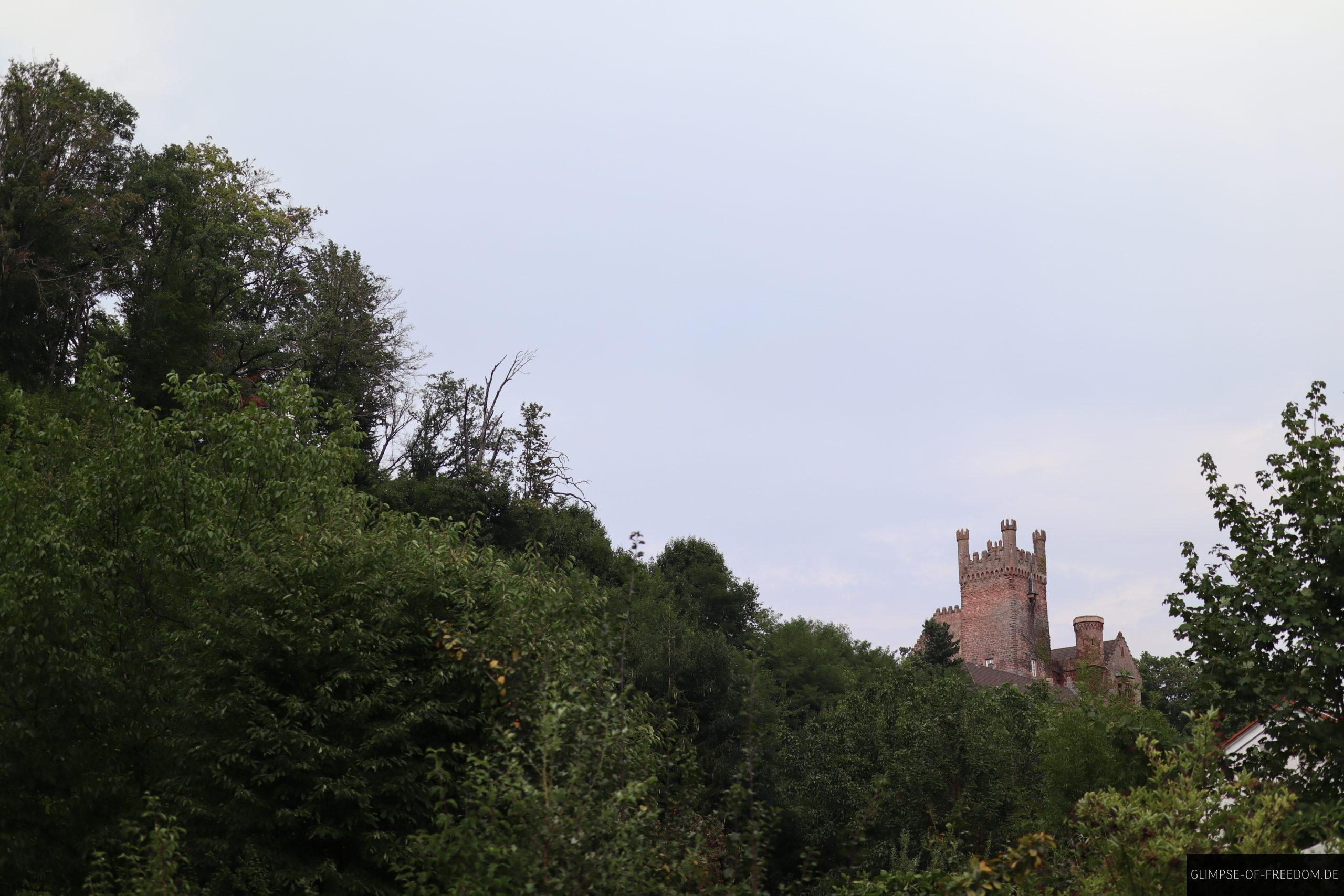 mittelburg von weitem scaled 1 mittelburg von weitem scaled